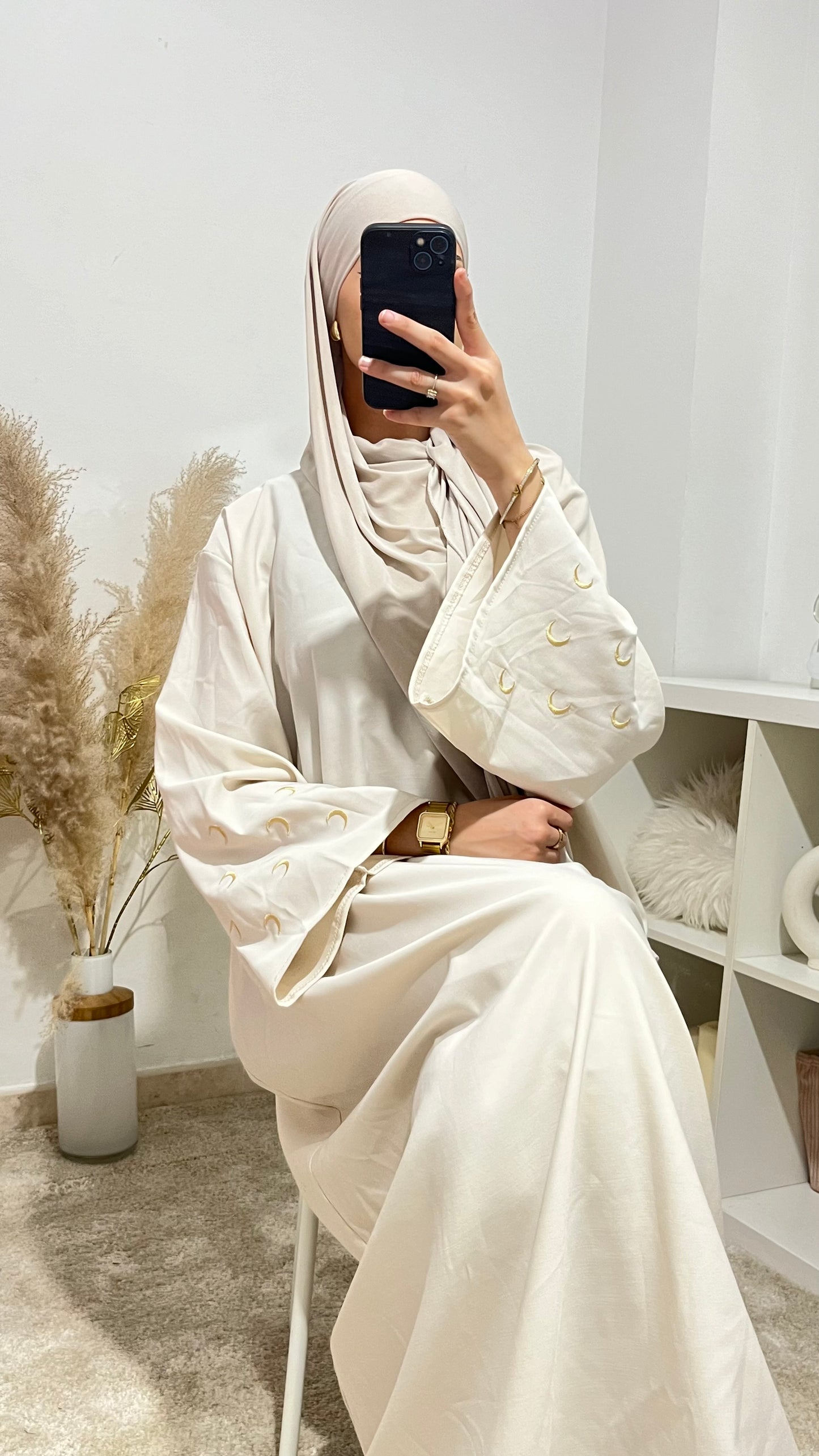 Robe MOON